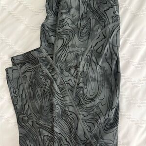 Athleta Gray Patterned Leggings
